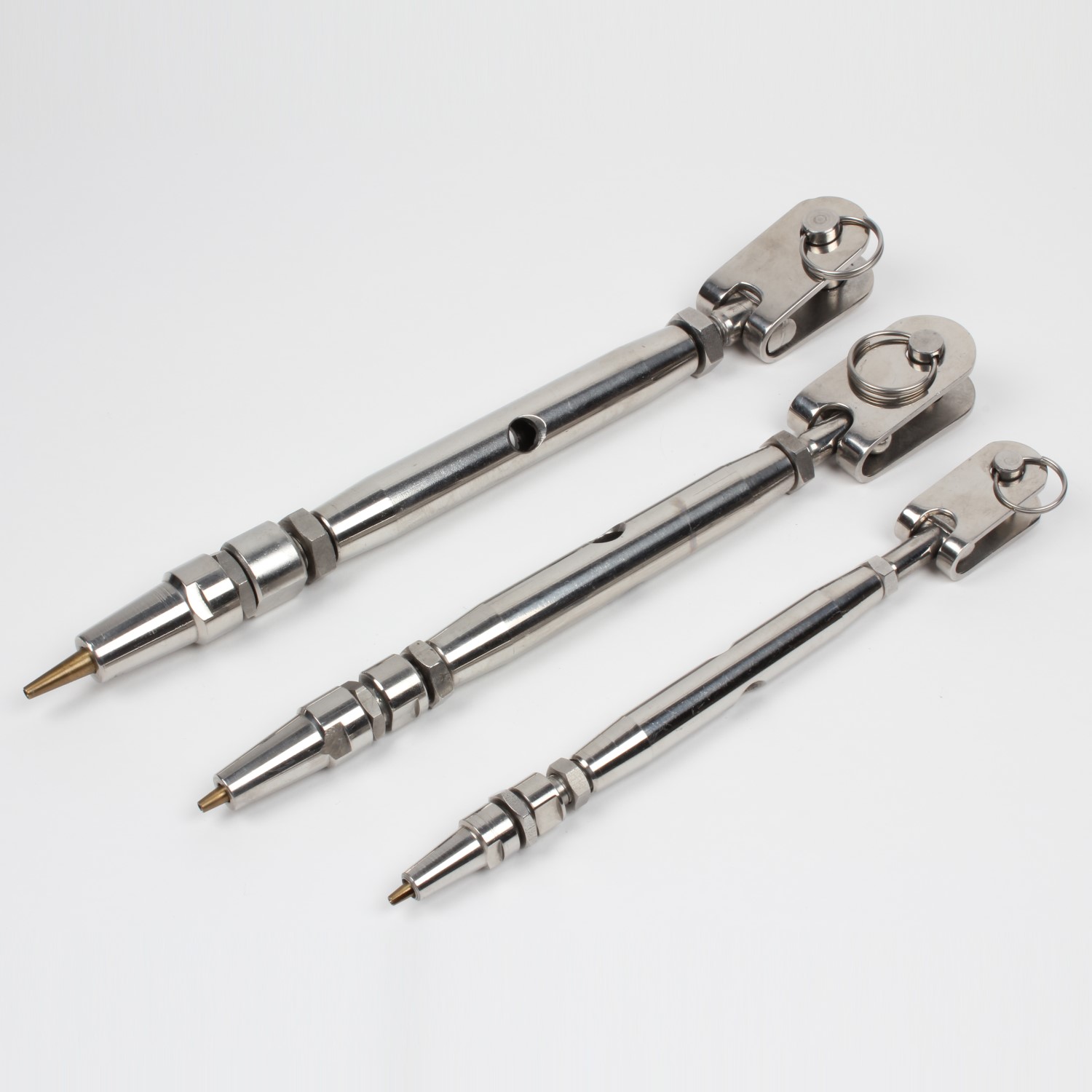Art. 104.06 Rigging screws