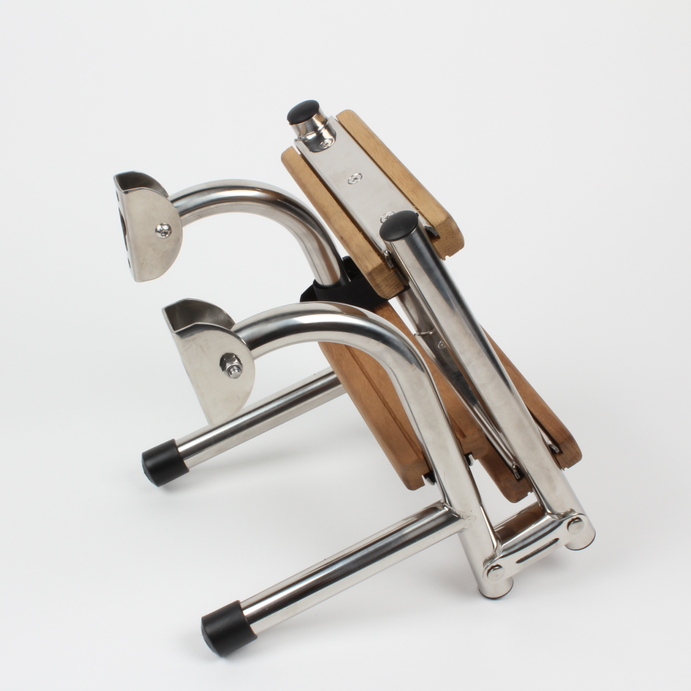 Art. 141.04 Stainless steel 316 boarding ladder with teak steps
